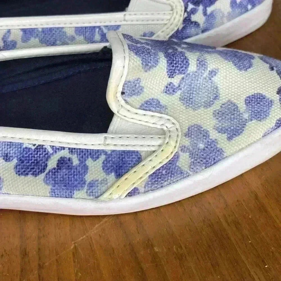 Michael Michael Kors Olive Slip-On Sneakers Blue White Floral Size 6 - Picture 6 of 9